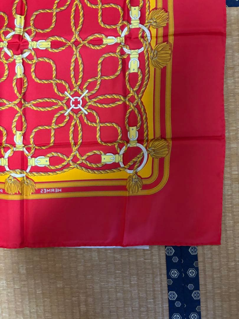 エルメス カレ90 シルクスカーフ 赤 ゴールド 鎖柄 正規品