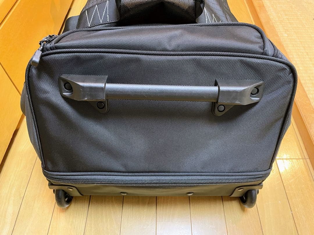 最終値下新品アマゾンベーシックハンドルとキャスター付ボストンバッグダッフルバッグ