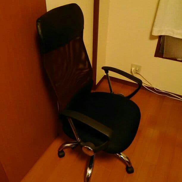 座り心地のいい仕事用チェアー。