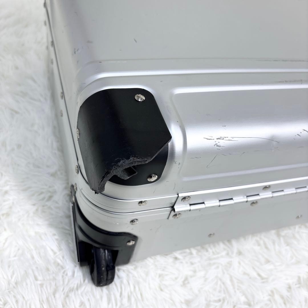 ゼロハリバートン キャリーケース 二輪 アルミ シルバー 小型