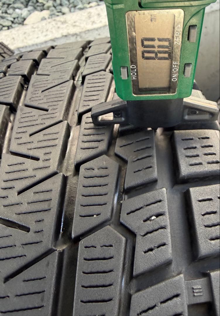 1️⃣最終値下げ15,000円Ice GUARD G075 215/70R16 4本