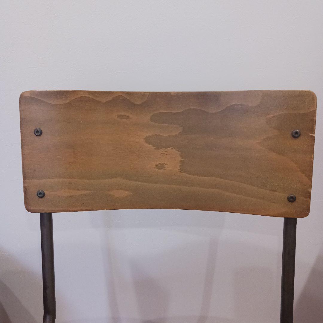 アデペシュ ソコフ ダイニングチェア