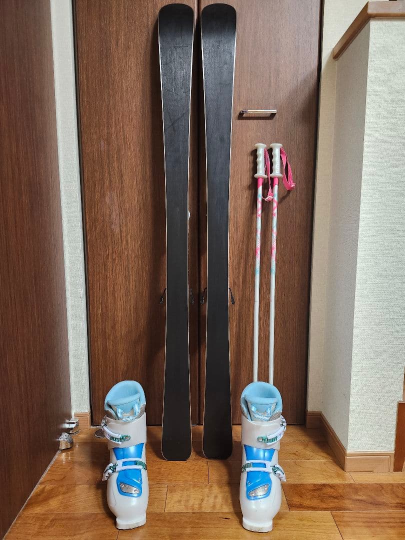 子供スキー板セット　スキー板138cm ブーツ 23cm ストック　95cm