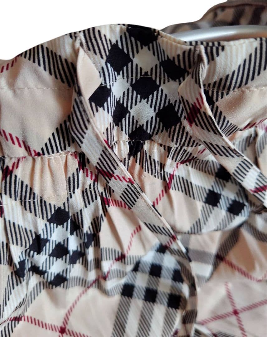 BURBERRY プリーツフレアスカート 36 [M] 山陽商会