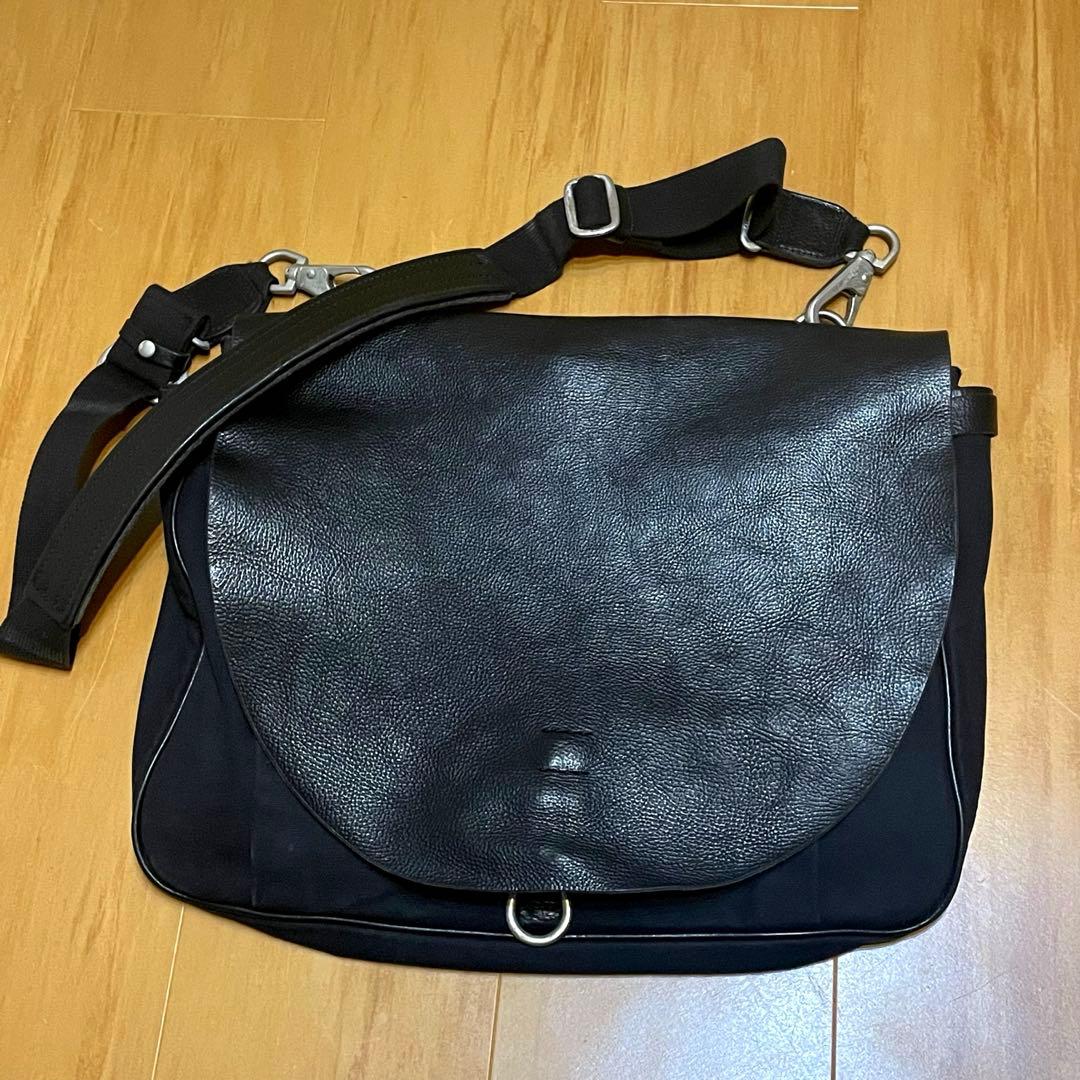 ARTS&CRAFTS ショルダーバッグ レザー キャンバス 重厚感 本革 牛革