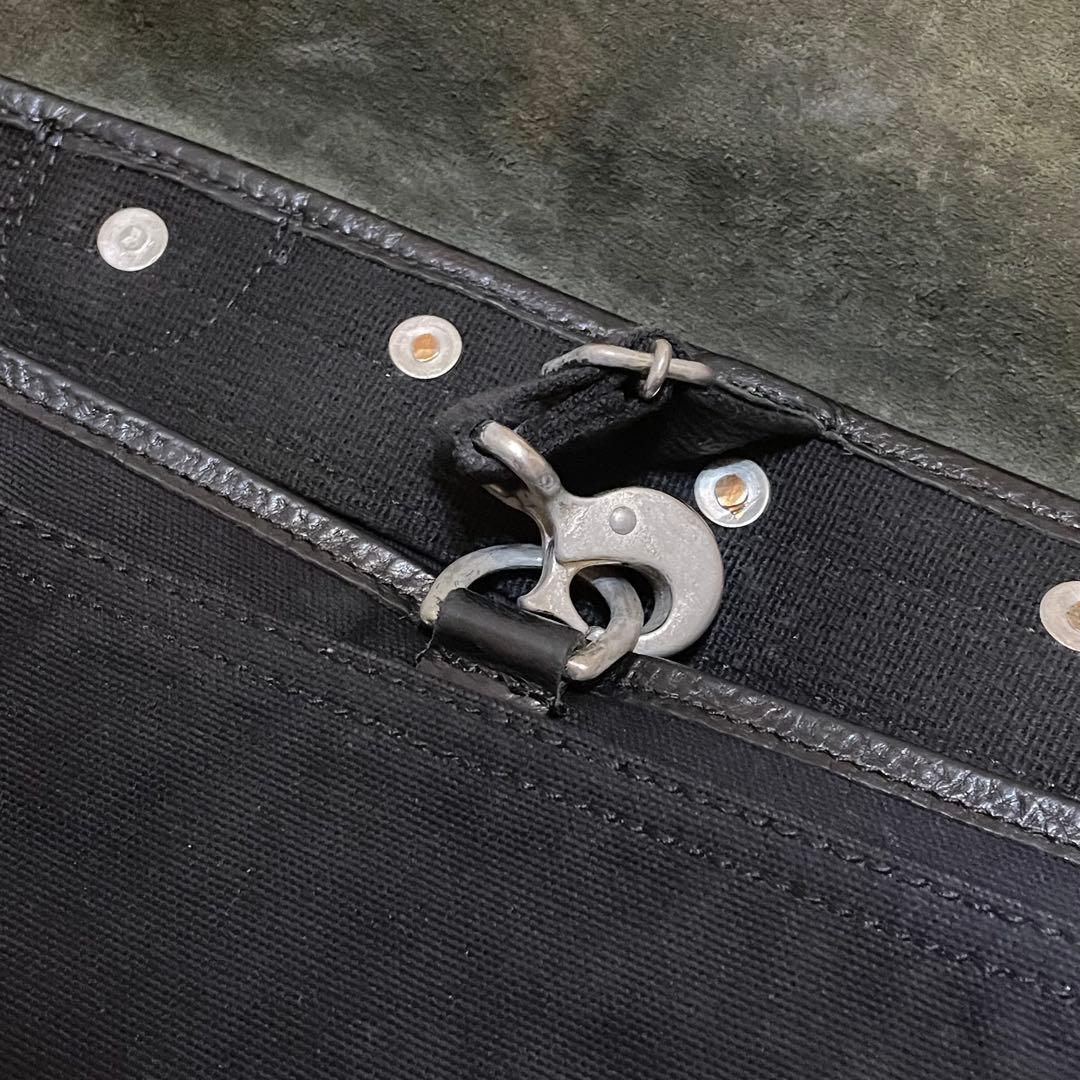 ARTS&CRAFTS ショルダーバッグ レザー キャンバス 重厚感 本革 牛革