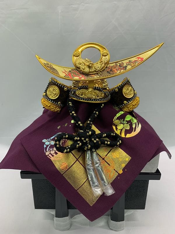 7号上杉謙信公 A706 本革金箔小桜