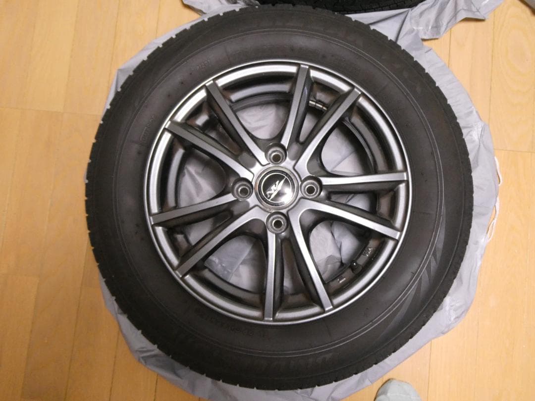 14インチスタッドレスタイヤ&アルミホイール本セット