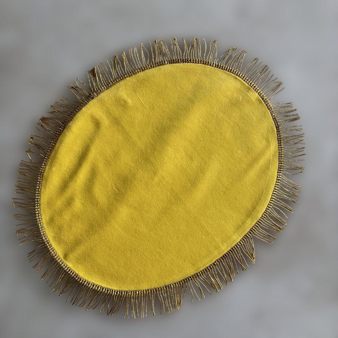 ドイリー・ベロアマスタード・アンティークブレード　Mサイズ