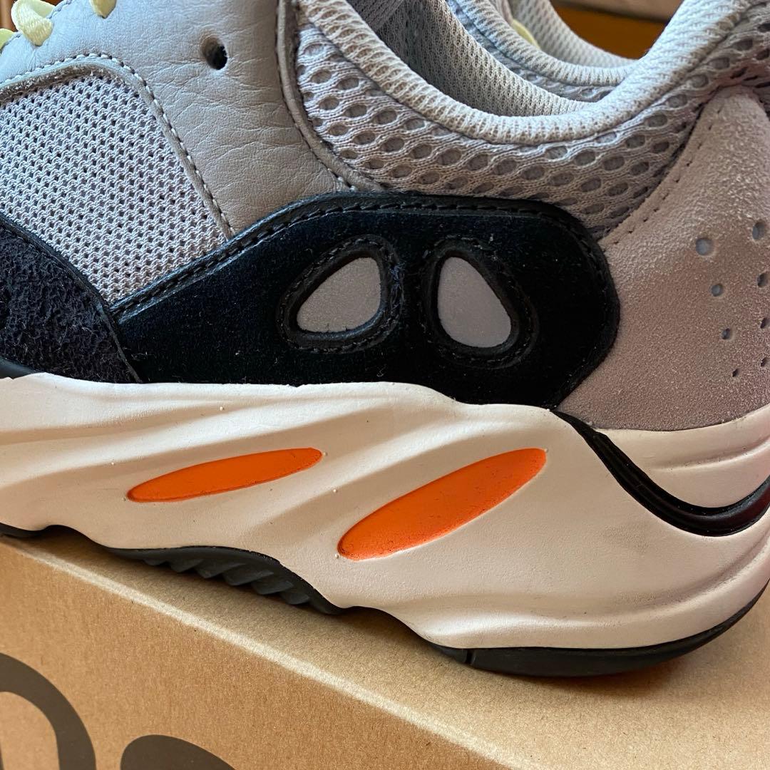 adidas アディダス YEEZY BOOST 700 WAVE RUNNE