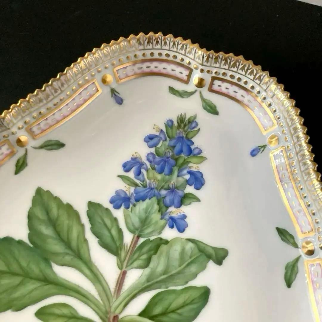 専用/ロイヤルコペンハーゲン　フローラダニカ　三角プレート