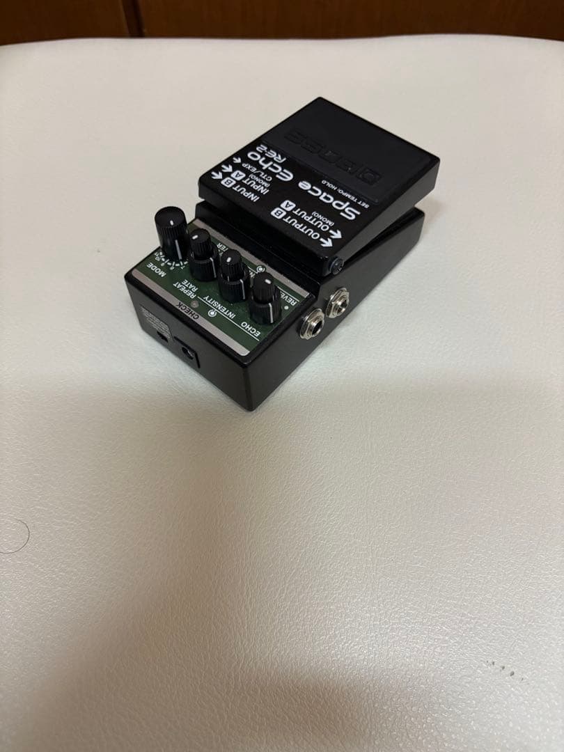 BOSS RE-2 伝説的なテープ・エコー2025年製