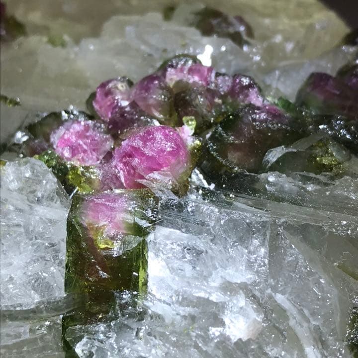 ウォーターメロントルマリン 水晶原石
