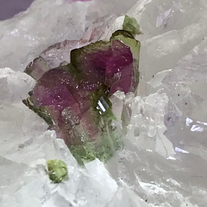 ウォーターメロントルマリン 水晶原石