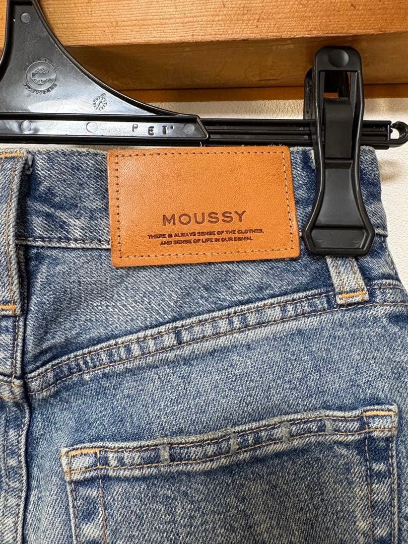 moussy mvs フレア 23