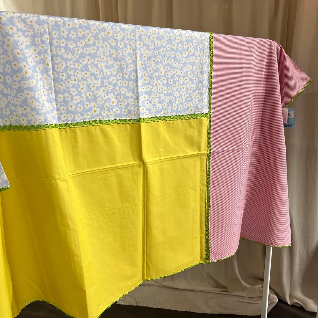 レオアトランテ　テーブルクロス