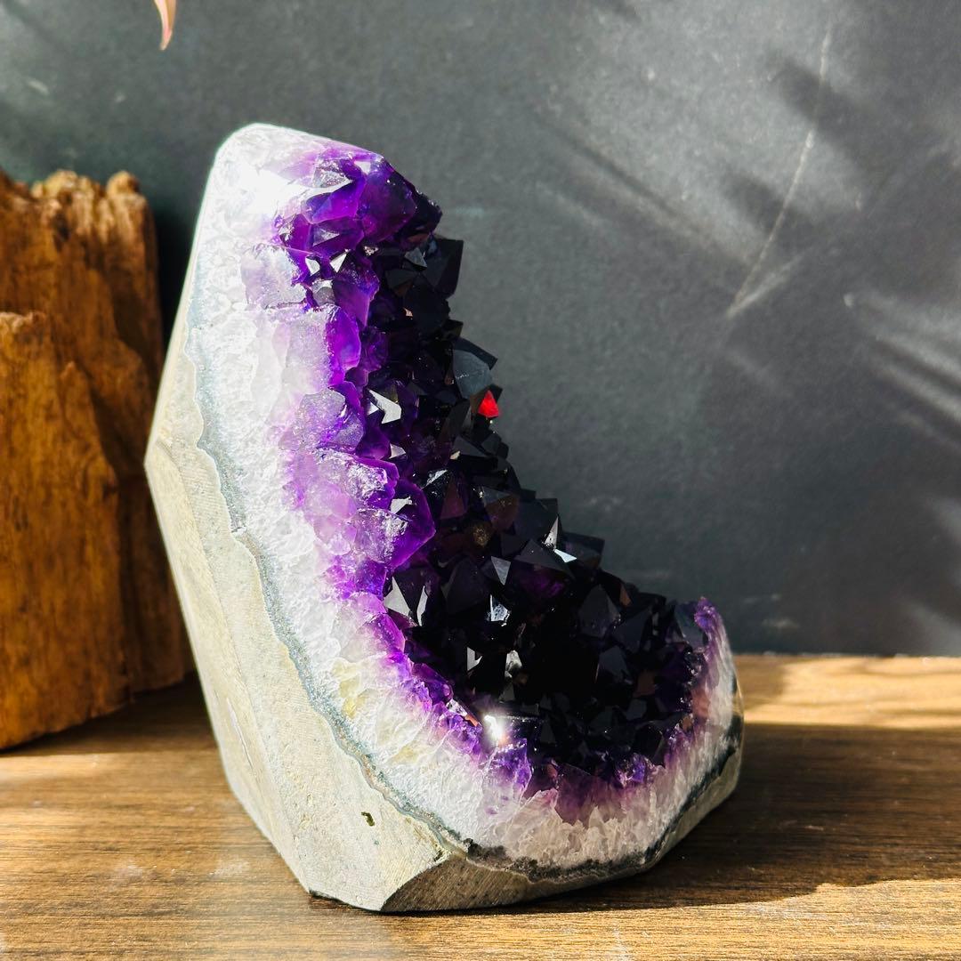 ウルグアイ産❣️天然石 アメジストのドーム　原石　置物　鉱物G.285