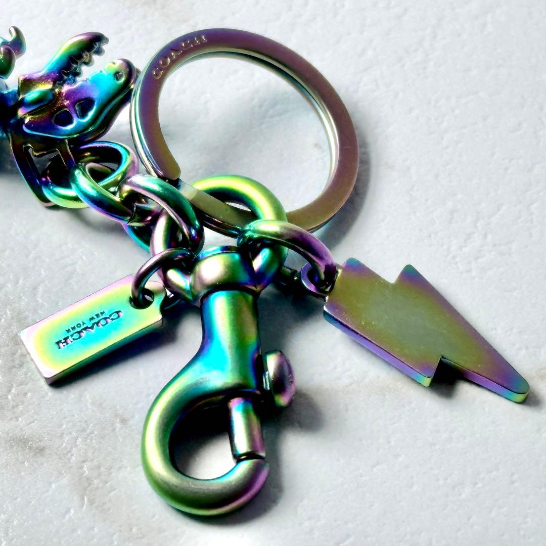 COACH　レキシー　ティラノサウルス　キーチャーム　キーホルダー　レインボー