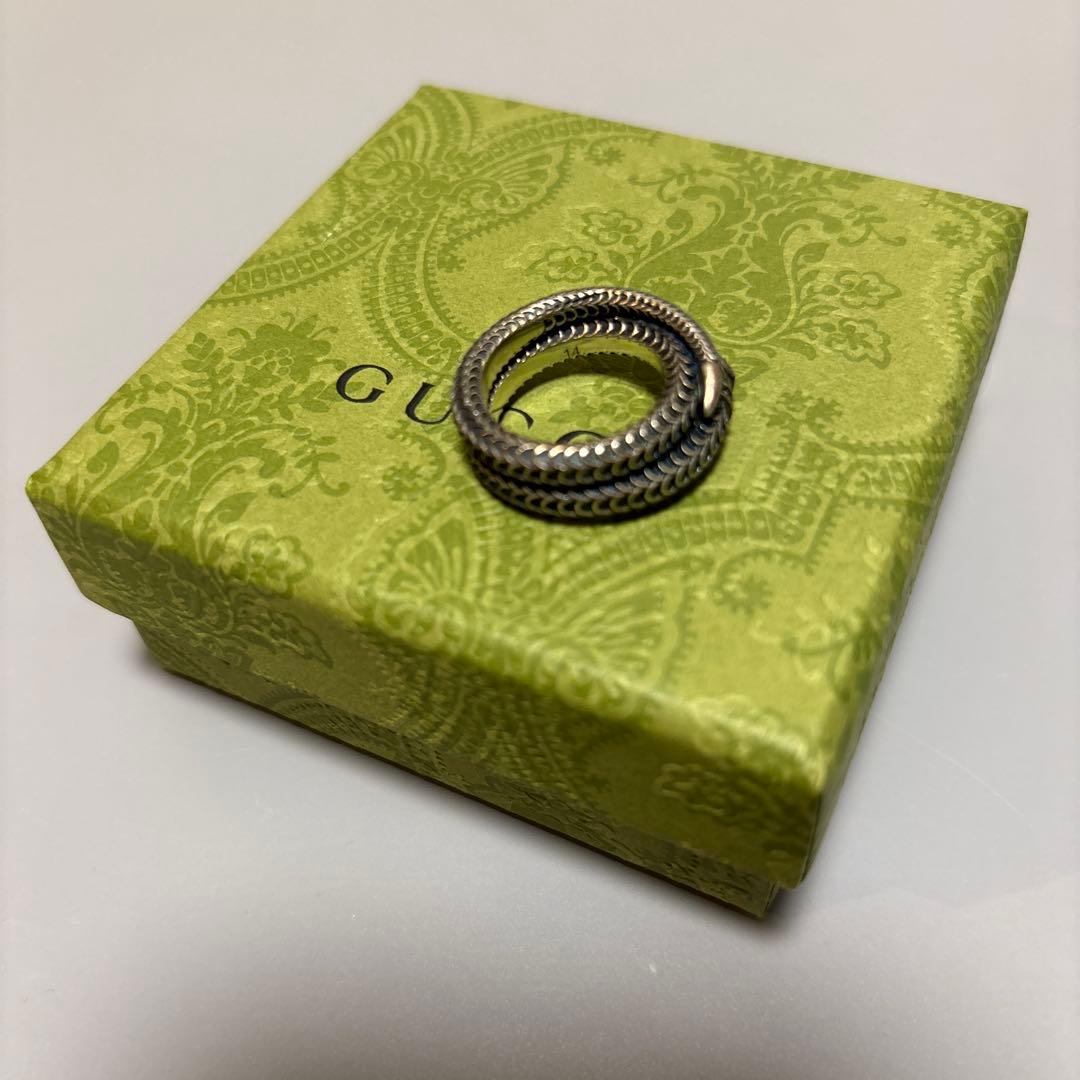 GUCCI シルバー 蛇モチーフリング