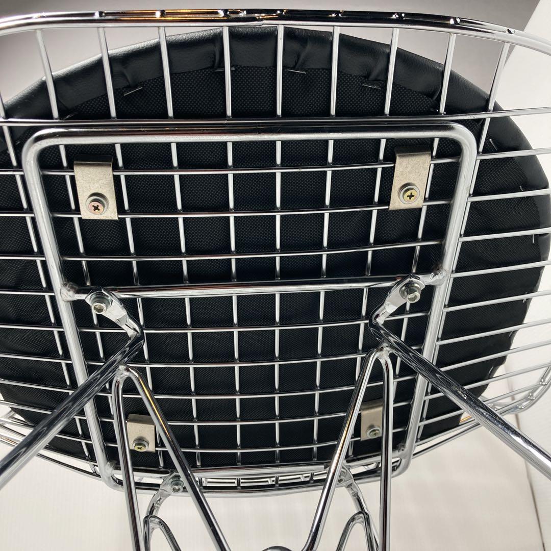 イームズ　ワイヤーチェア　リプロダクト　ミッドセンチュリー　ダイニングチェア