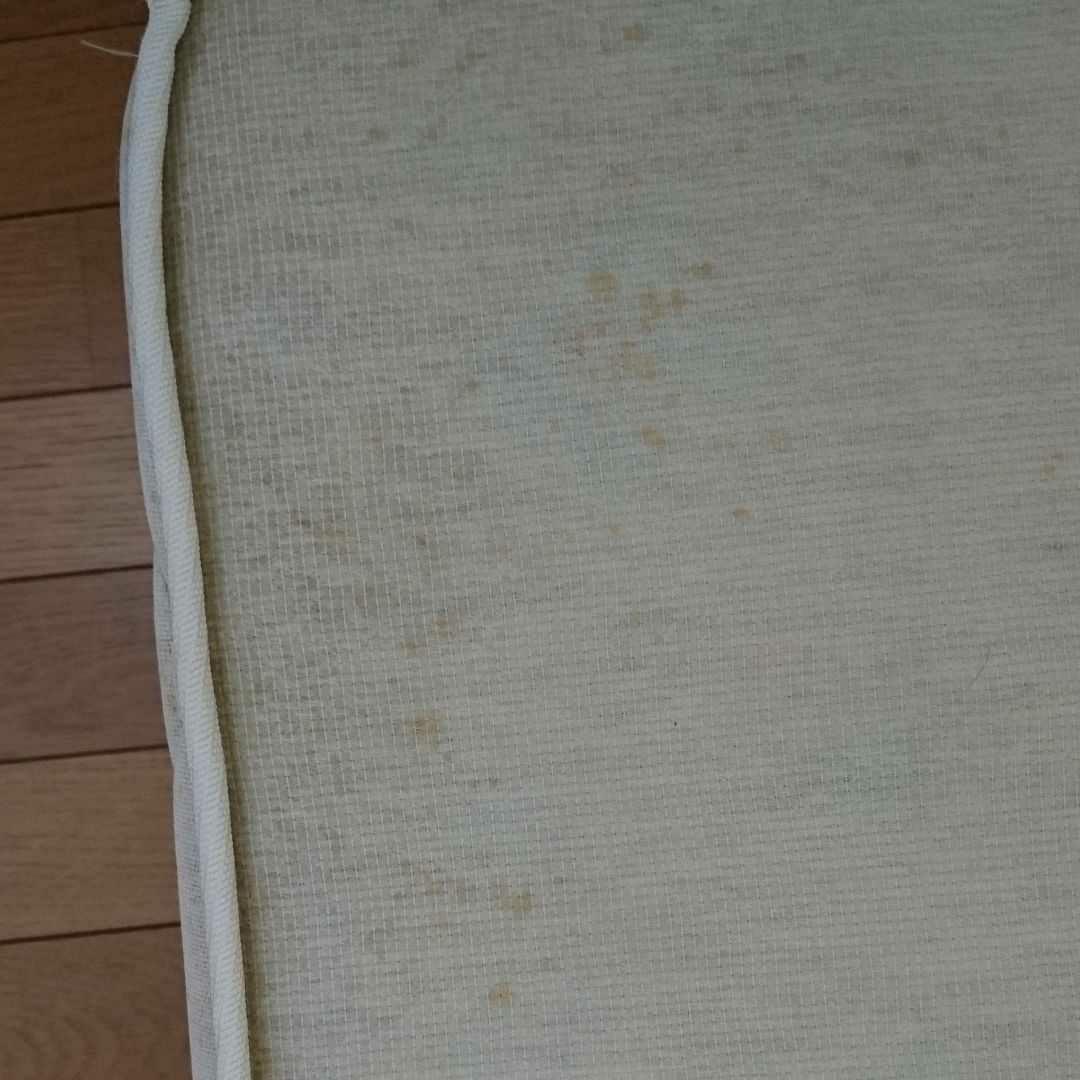 大塚家具で購入したキングスダウン製のセミダブルベッド②