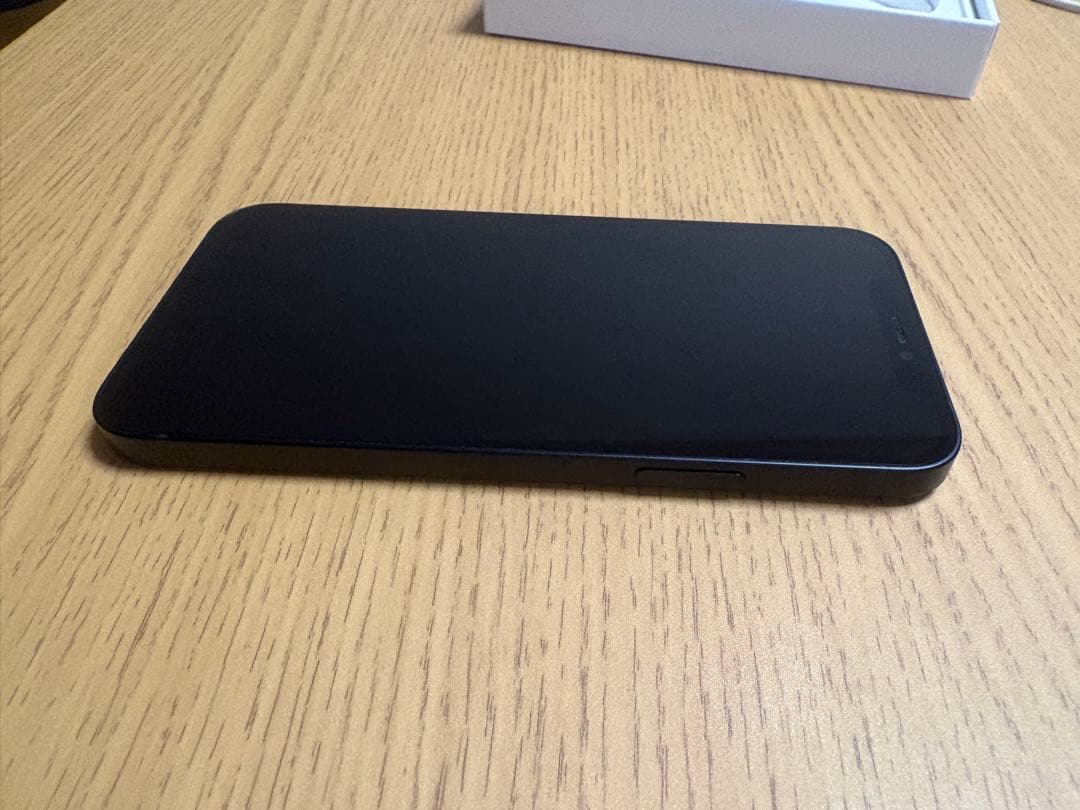 Apple iPhone 12 ブラック 本体　128GB