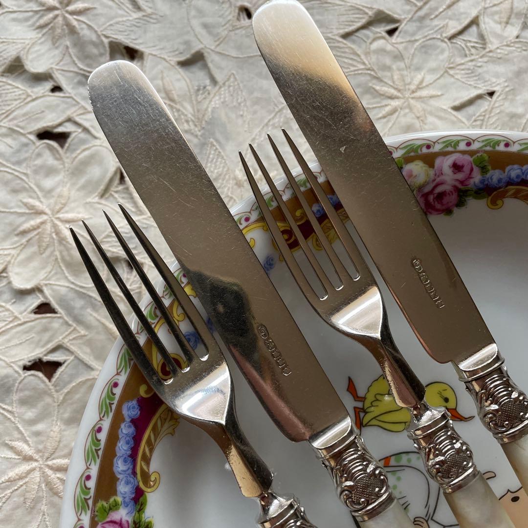 英国　マザーオブパール　白蝶貝　ナイフ＆フォーク　4本　アンティーク