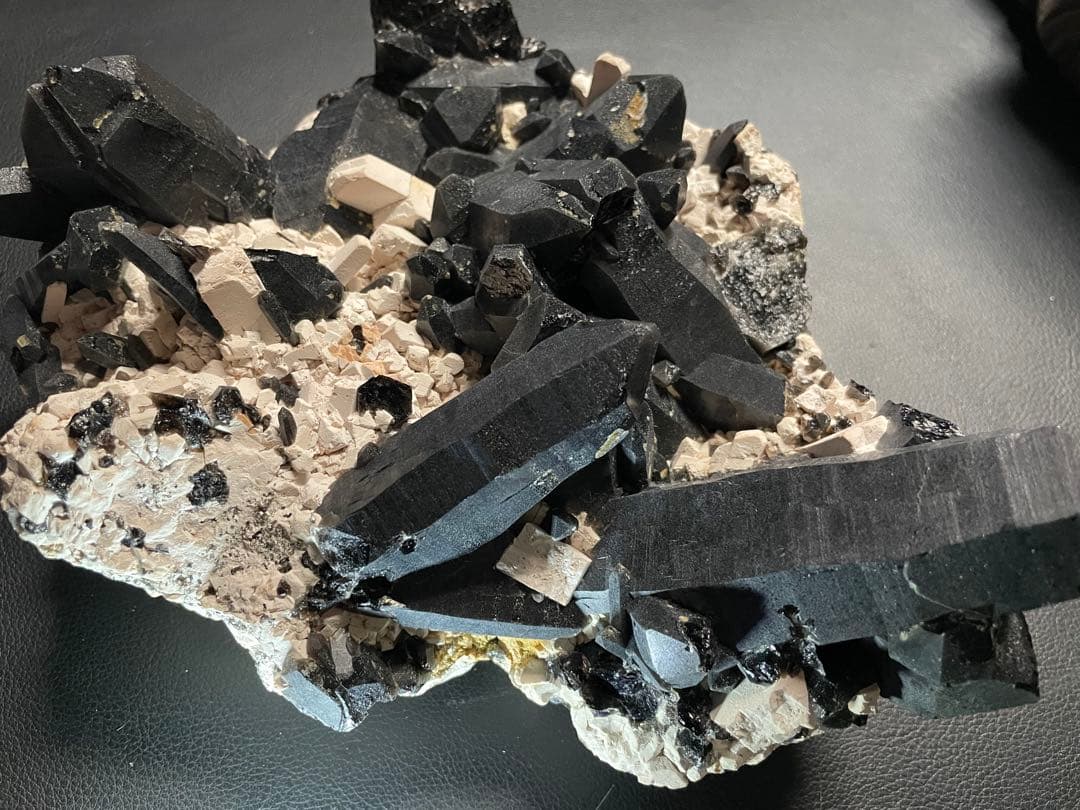 4kg 天然石 モリオン原石 黒水晶 魔除け 邪気祓い 浄化 守護