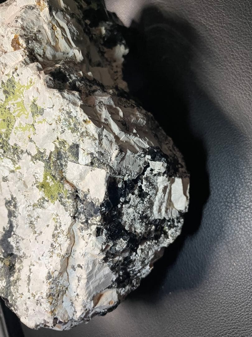 4kg 天然石 モリオン原石 黒水晶 魔除け 邪気祓い 浄化 守護