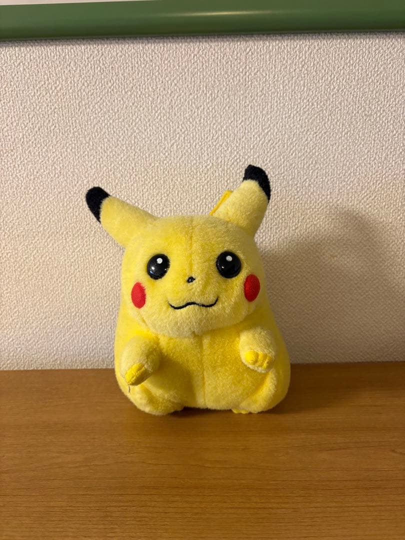 初代 ピカチュウ ぬいぐるみ トミー