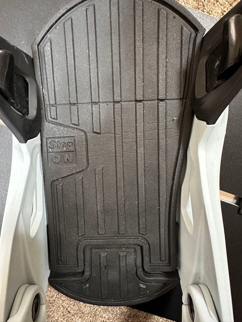 Burton ステップオン 25cm & インスティゲーター　ボードセット