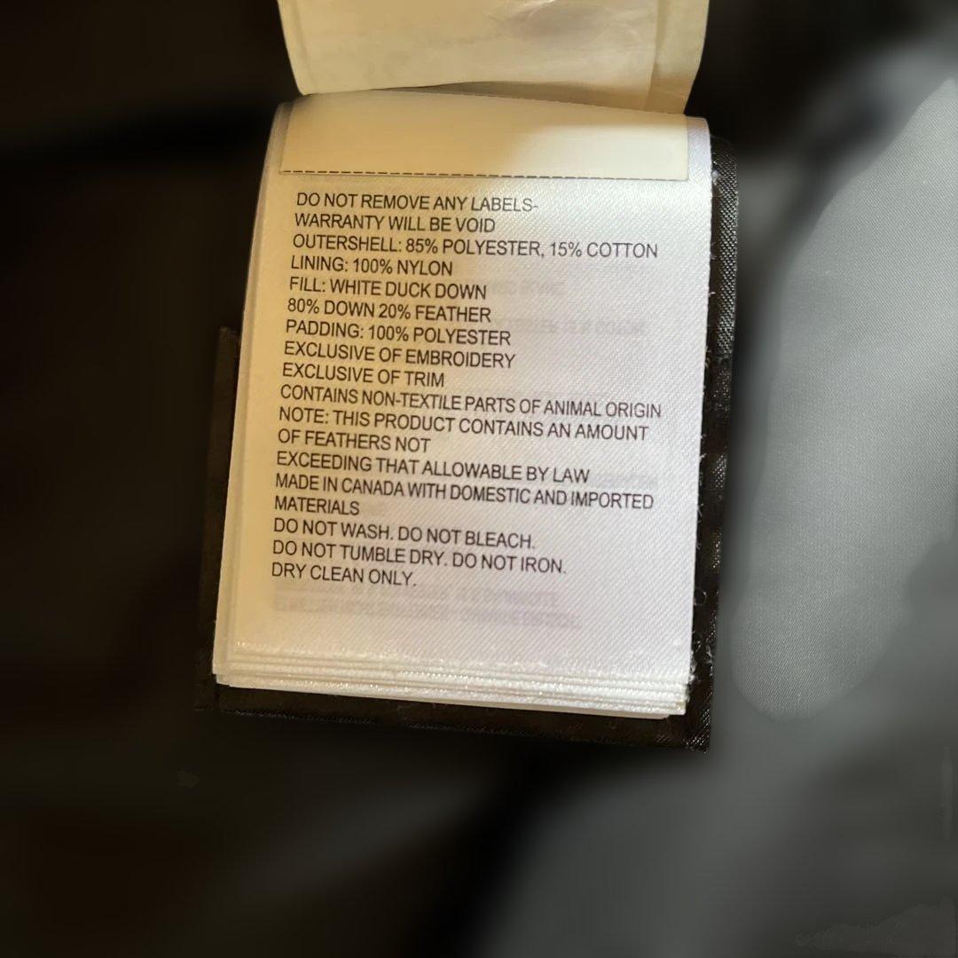 カナダグース　ダウンベスト　ブラック　S　クリーニング済み