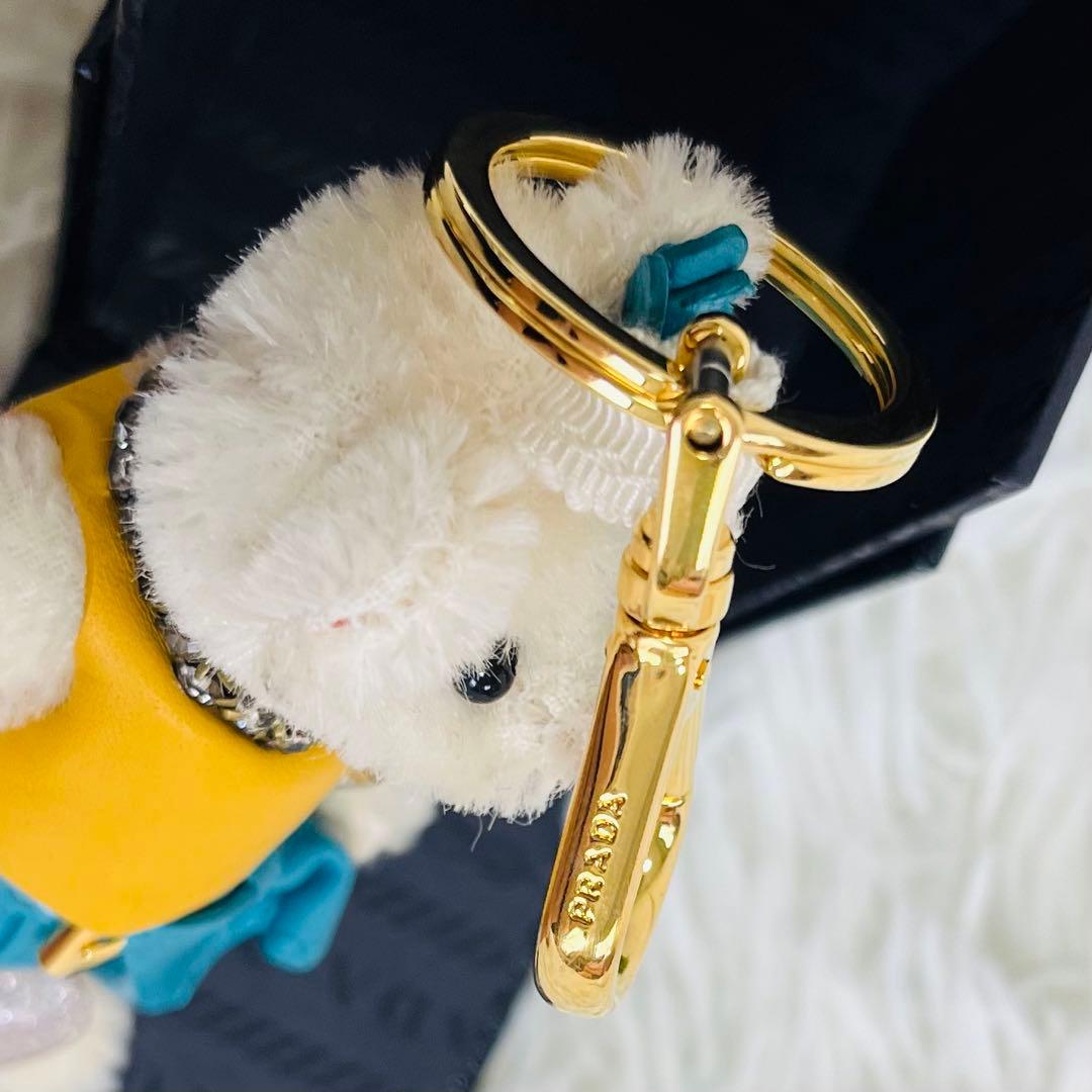 未使用品✨プラダ　テディベア　キーホルダー　キーリング　バッグチャーム　ロゴ刻印