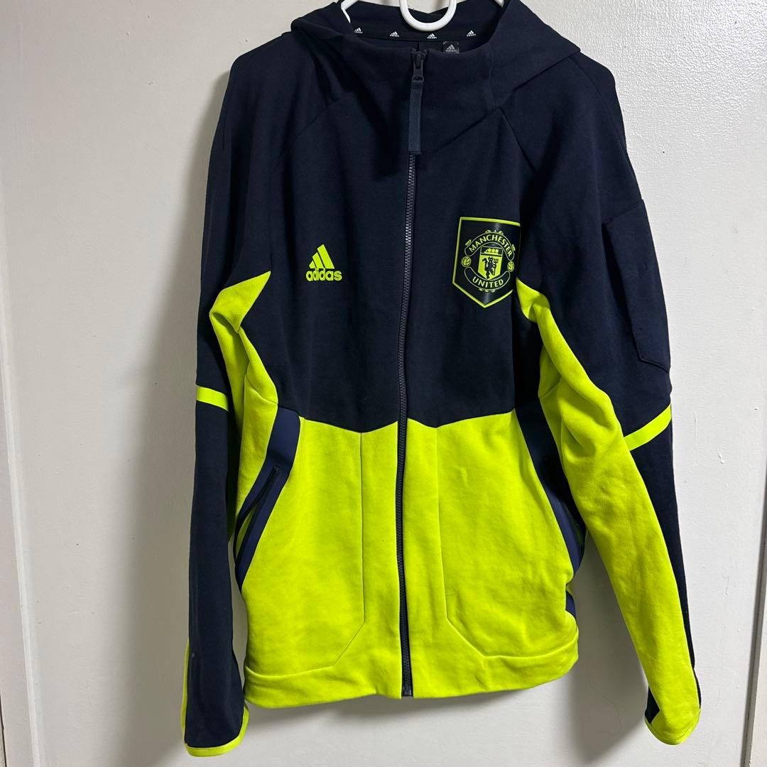 adidas マンチェスター・ユナイテッド フード付きジャケット size L