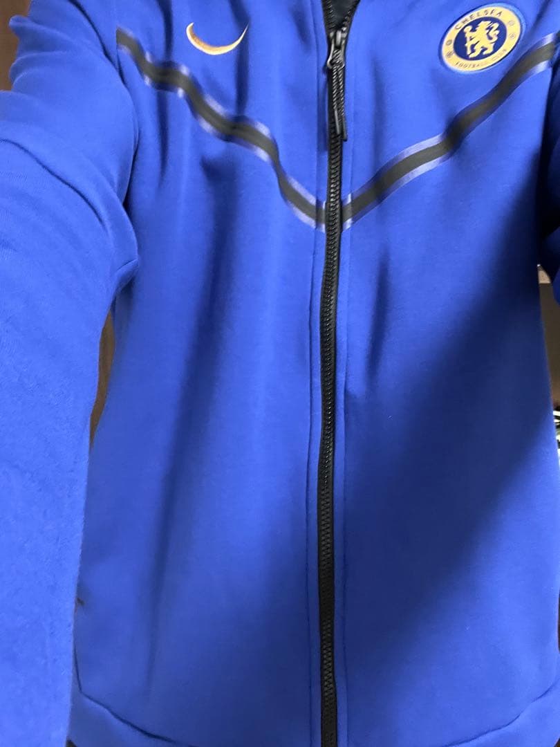 チェルシー　NIKEテックフリース
