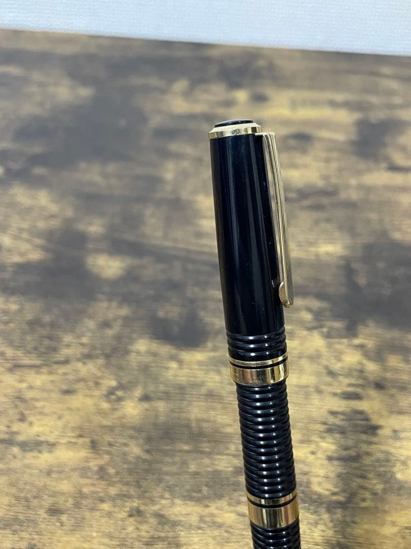 未使用に近い　1970年代　初期型　ギャザード　エボナイト　14金　万年筆　中字