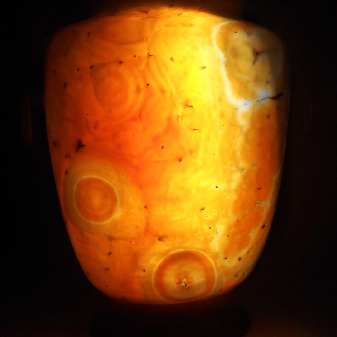 №骨董館　本瑪瑙　貴石　宝石　高級美術品　玉　皇帝　王様　パワーストーン　骨董品