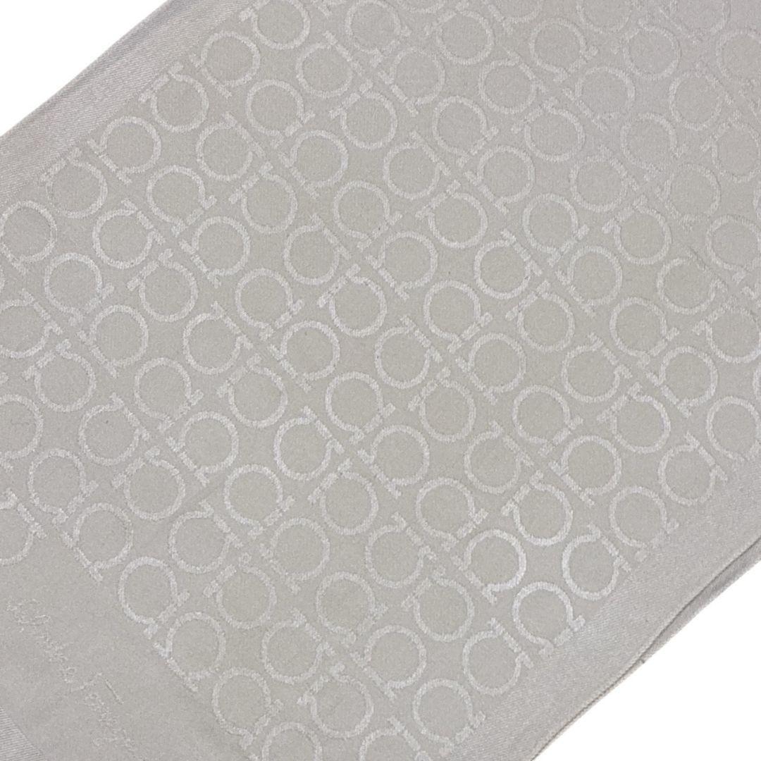 美品✨サルヴァトーレフェラガモ 大判ストール ショール 総柄 ガンチーニ 人気柄