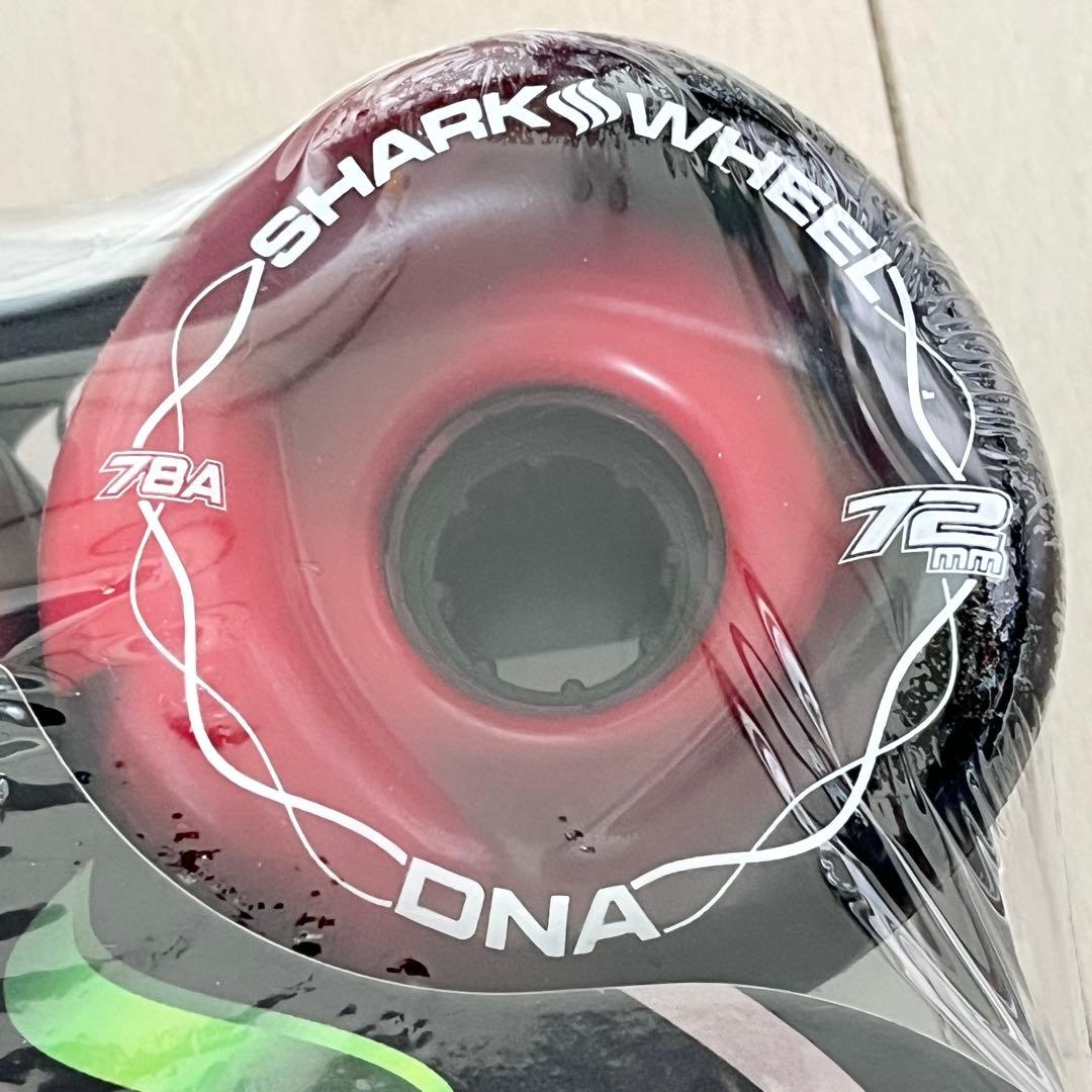 03☆新品☆ シャークウィール 72mm 78a ブラック/レッド スワール