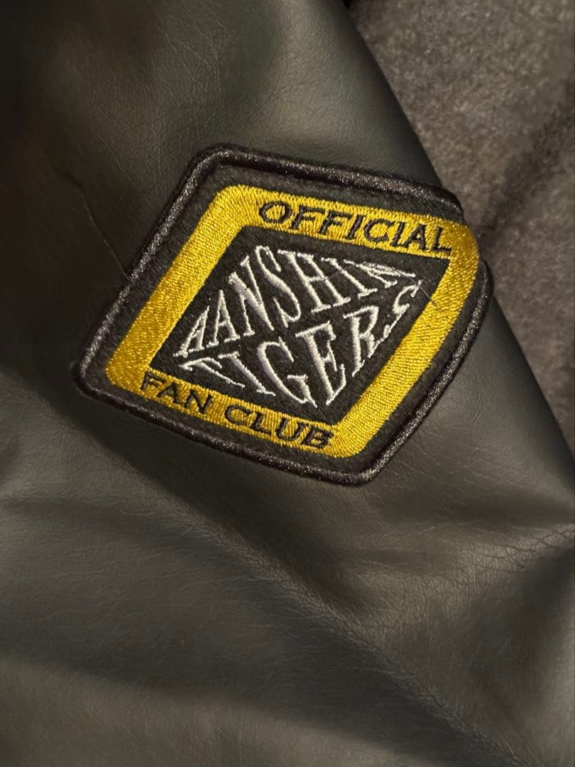 阪神タイガースFCダイヤモンドプラス特典セミオーダースタジアムジャンパー黒M