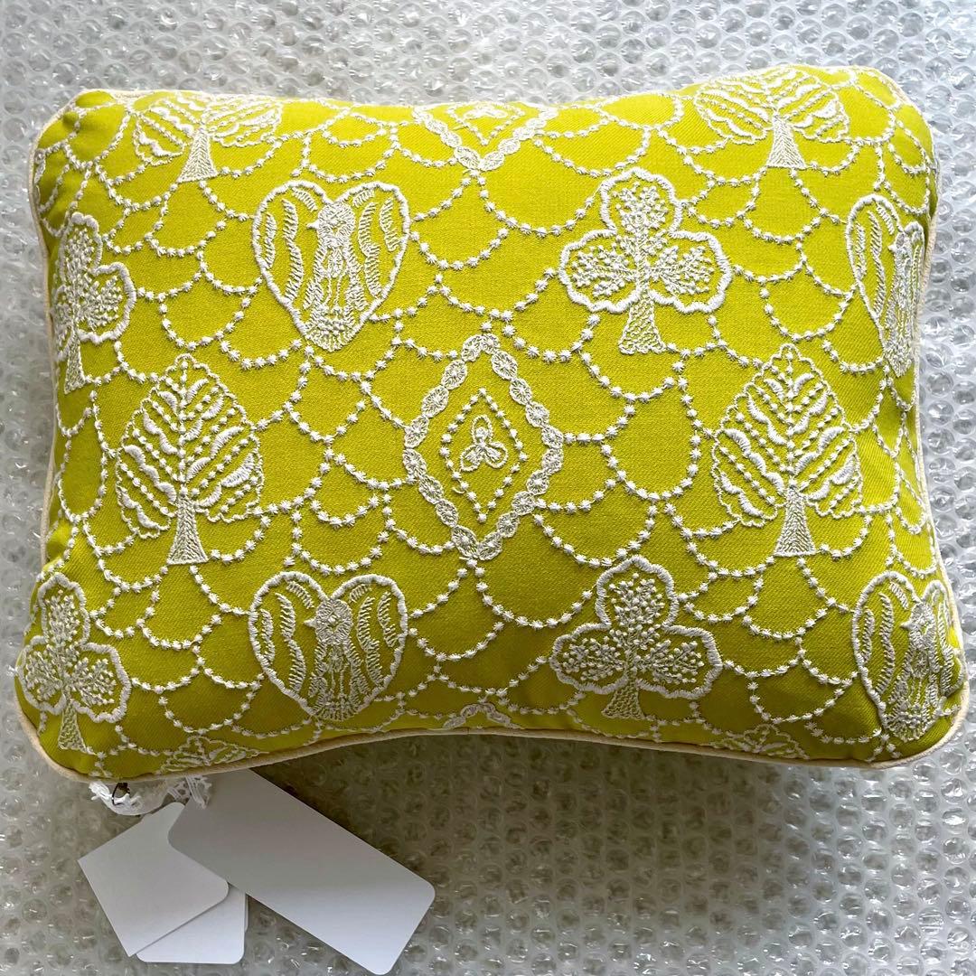 ミナペルホネン gnocchi cushion forest card / S