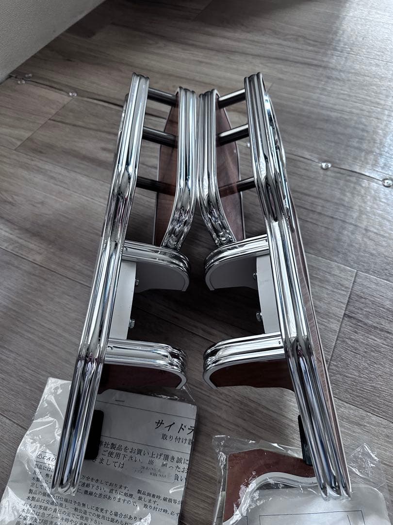 ヴォクシー 70系　サイドテーブルセット