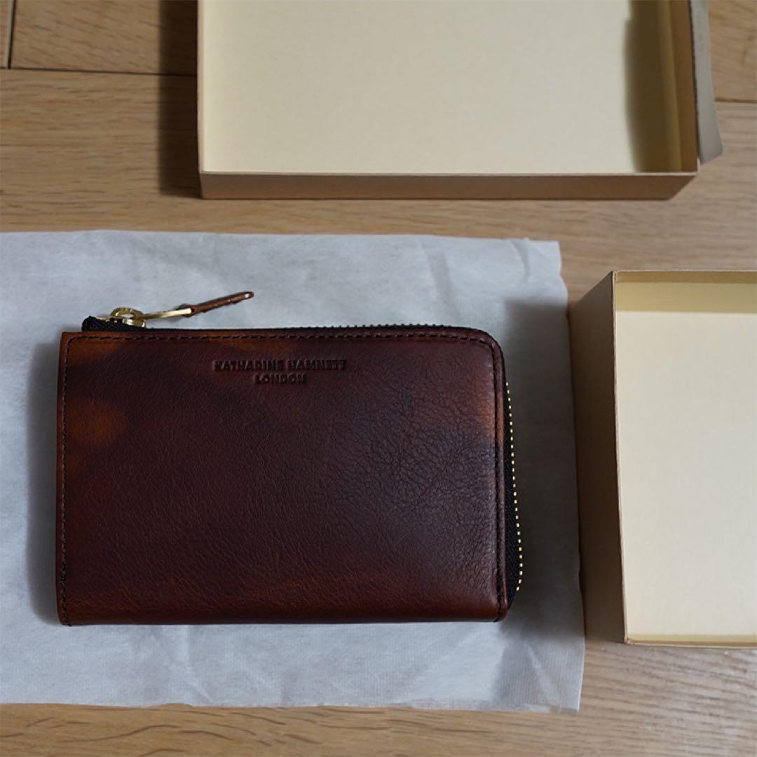 KATHARINE HAMNETT LONDON 二つ折り財布