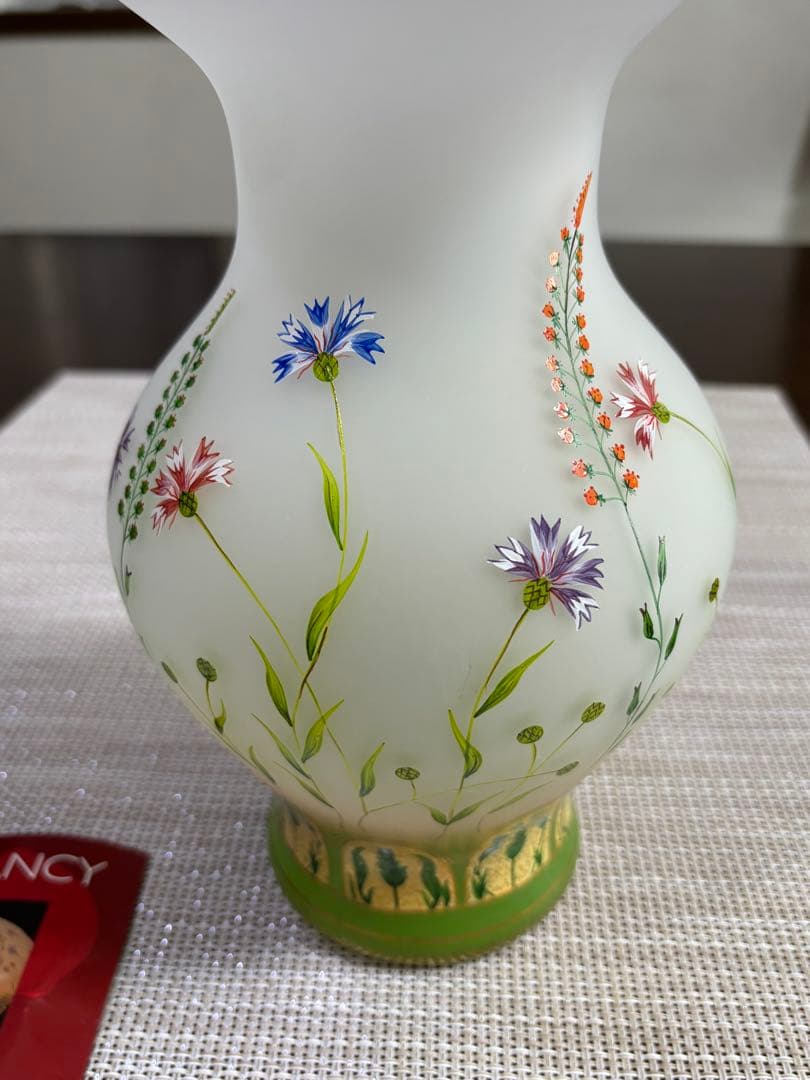 ベルモンド　ベルナンシー　花瓶