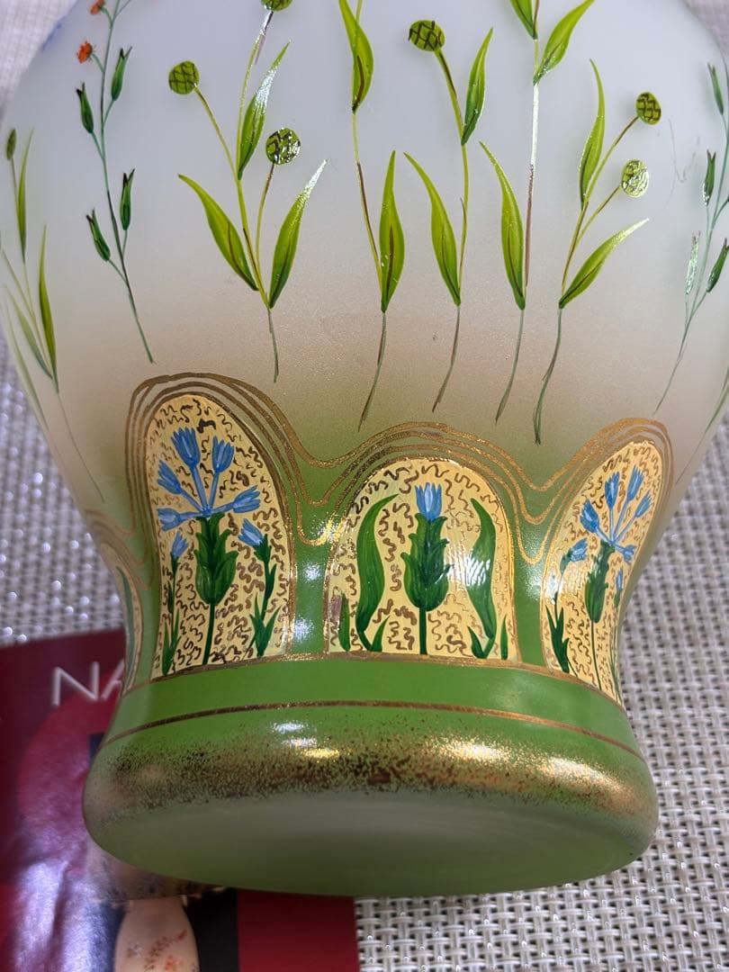 ベルモンド　ベルナンシー　花瓶