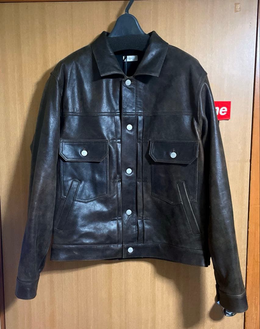 ア*ル様 YOKE 26SS Cracked Leather Trucker J