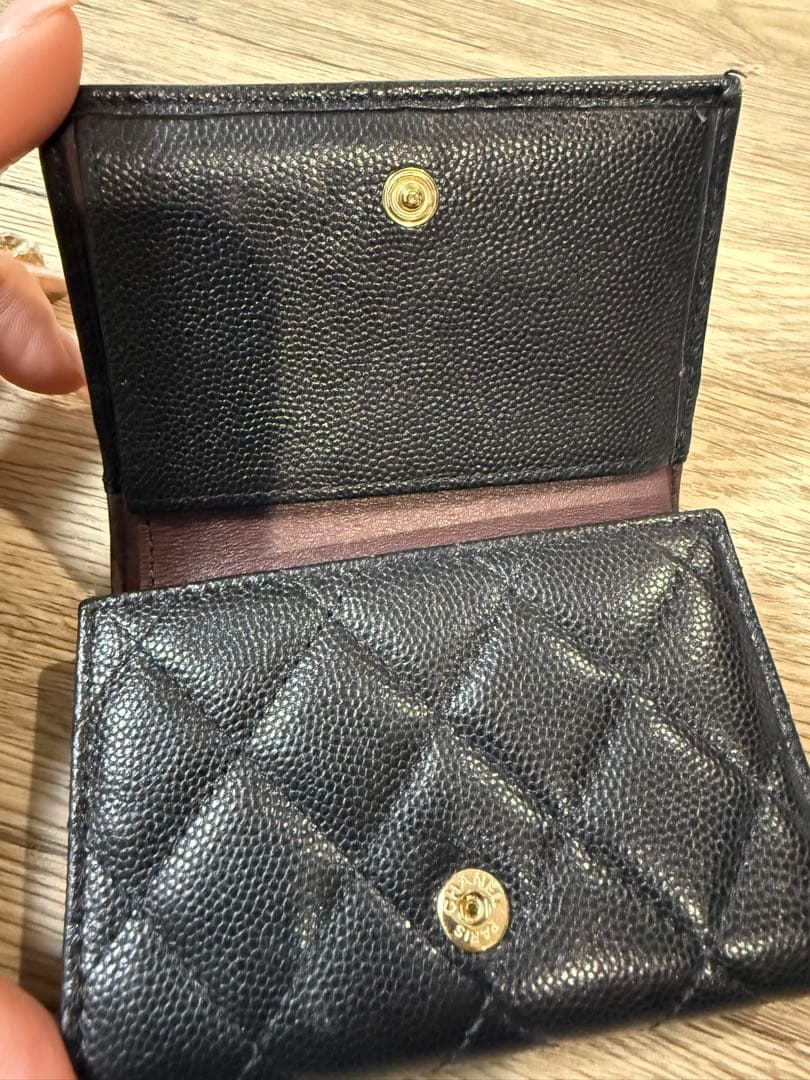 ぽっくん。シャネル CHANEL キャビアスキン マトラッセ 三つ折り財布