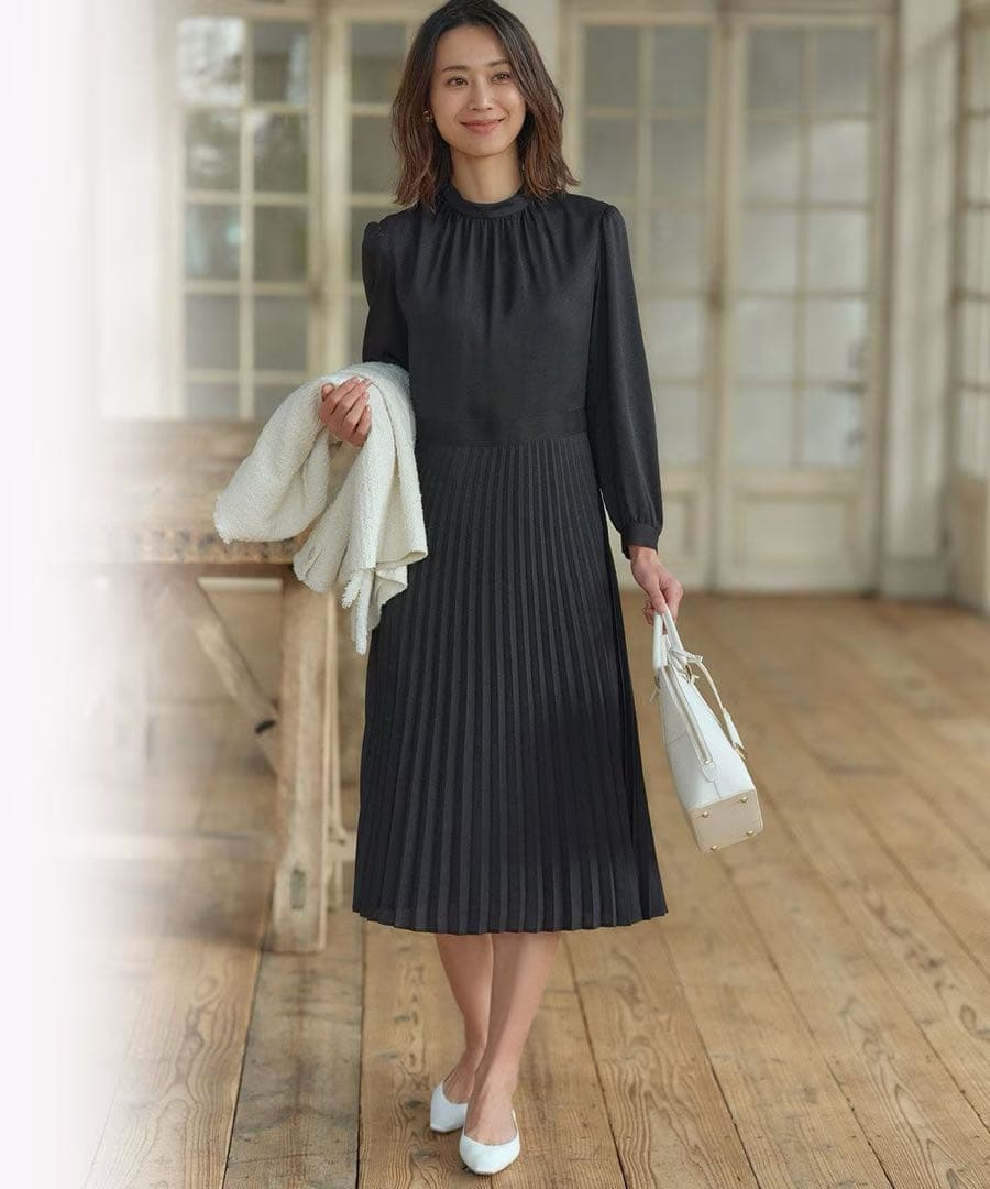 ☆新品タグ付き☆ 現行品！【23区】クリスタルアムンゼンワンピース　卒業式入学式