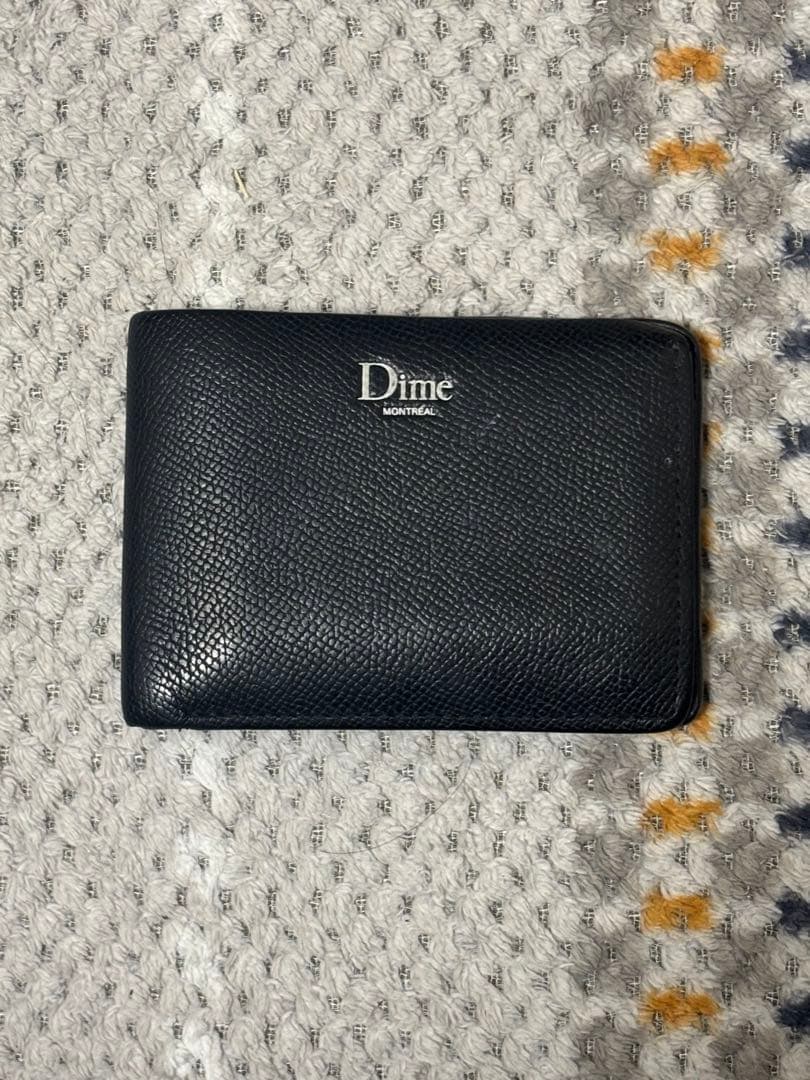 Dime Classic Wallet スタッデッド二つ折り財布