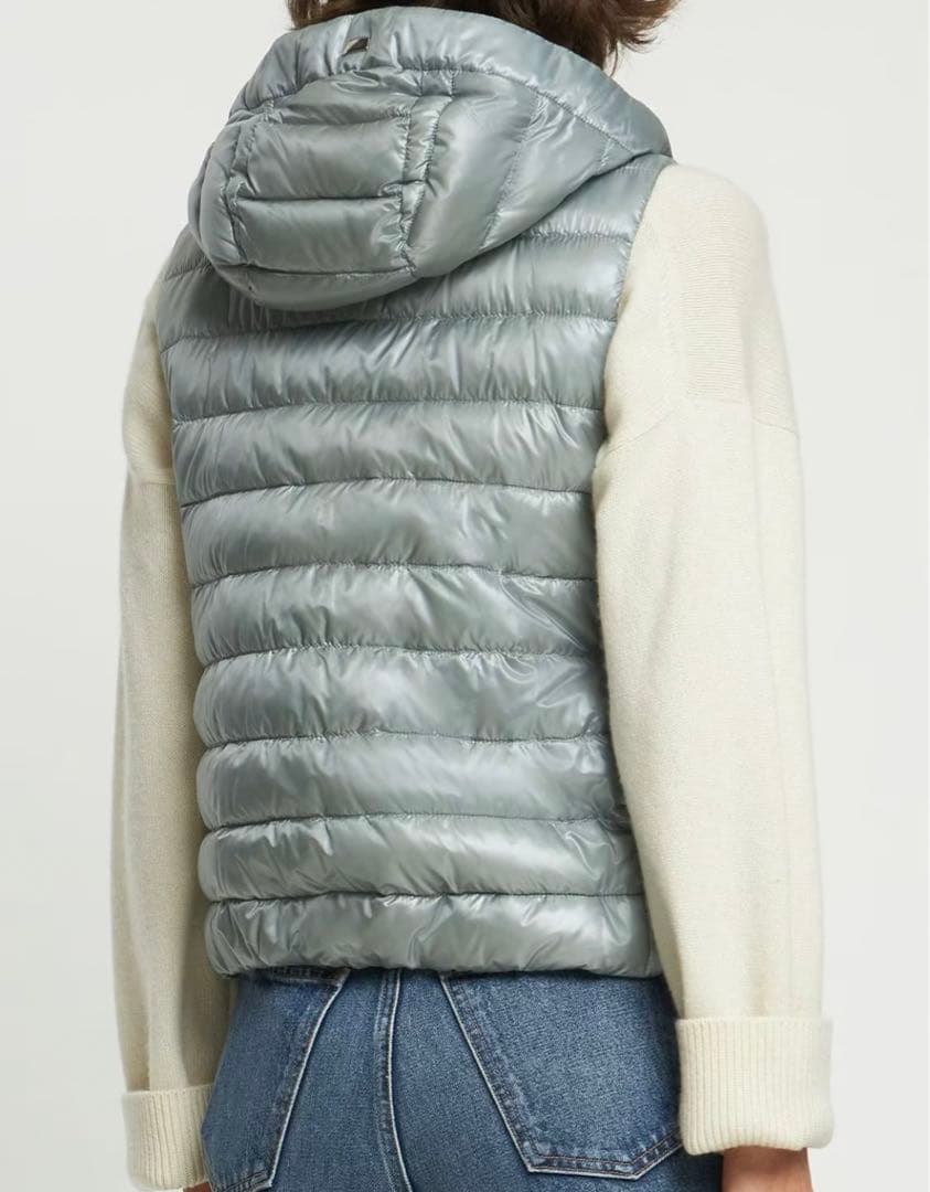 新品タグ付き　ヘルノ　ダウンベスト　レディース　ブルー　38